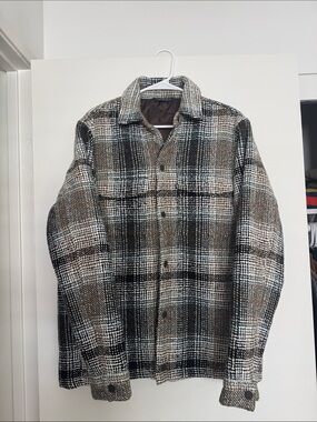 Never worn plaid puffer jacket - Black/Brown/White